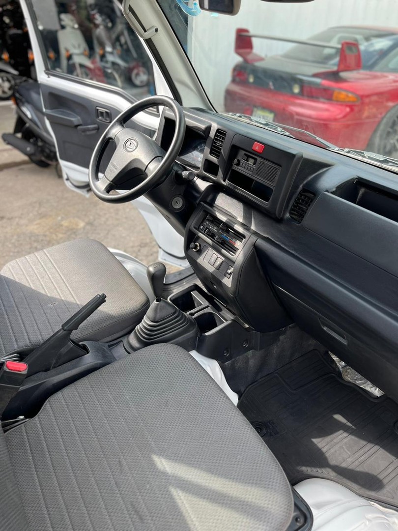 otros vehiculos - Daihatsu Hijet 2019 recien importada 8
