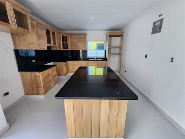 casas - Venta de casa con piscina en la autopista de san Isidro Santo Domingo este  9