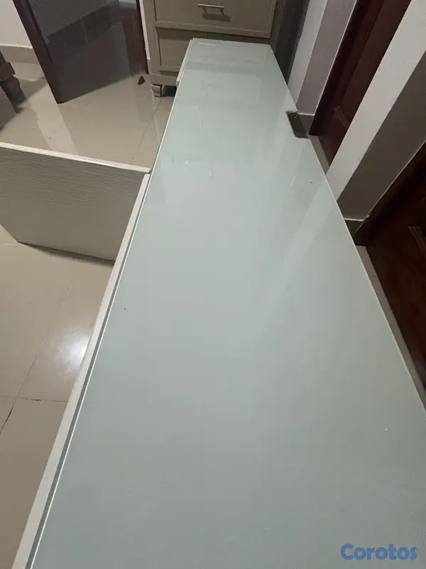 muebles y colchones - Mueble para TV Ikea 11,500 2