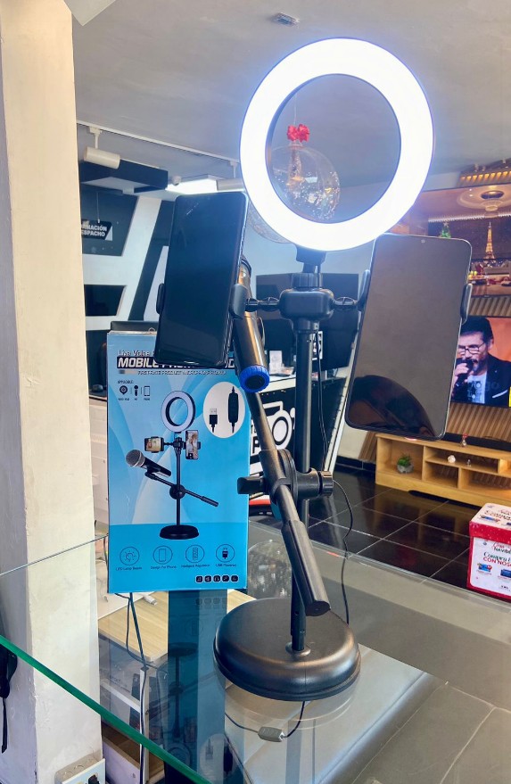 accesorios para electronica - Stand para móvil y Micrófono Profesional 1