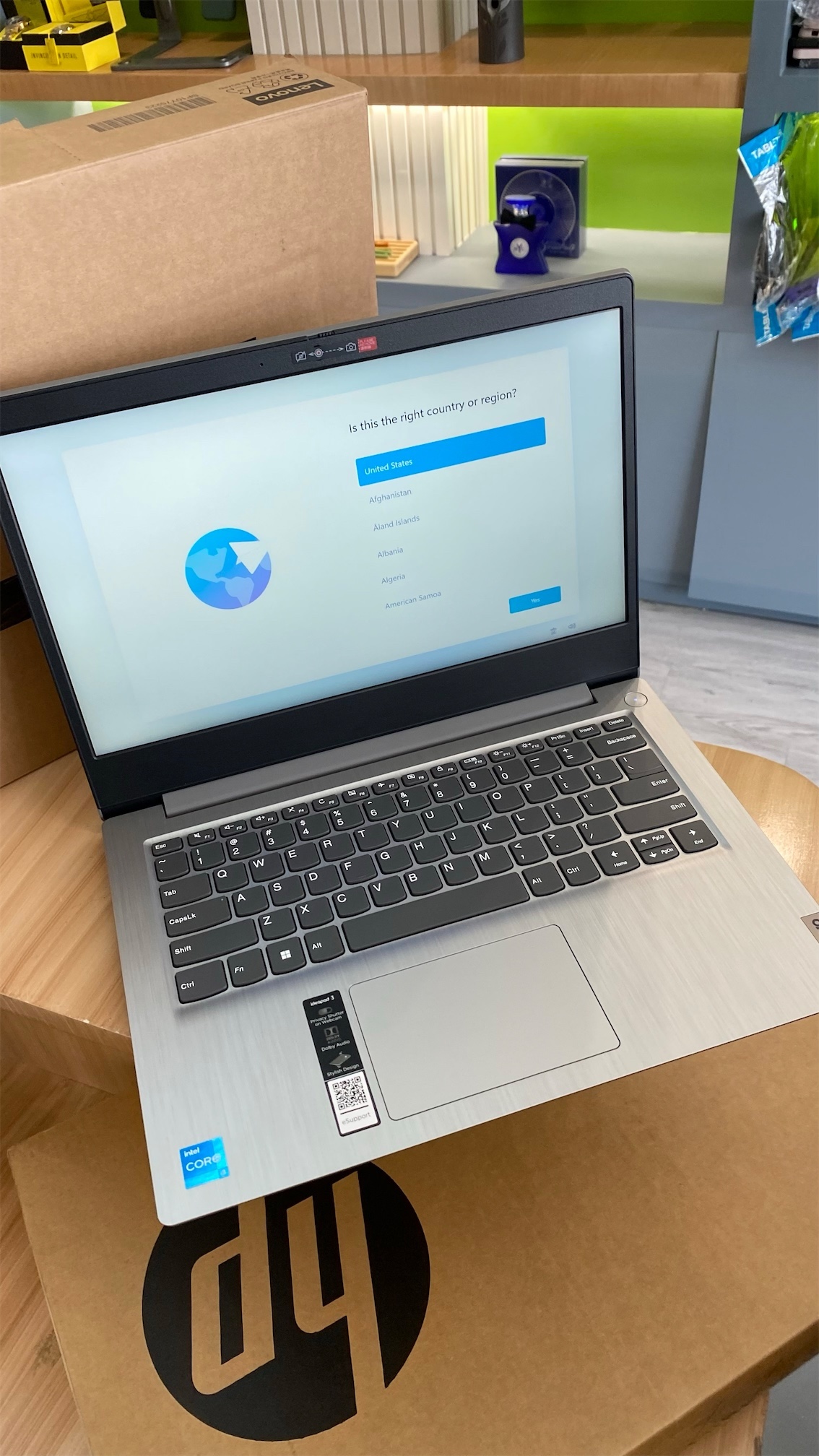 computadoras y laptops - Laptop lenovo ideapad 3 i3 11th 8gb de ram 128Gb SSD 14 pulgada 7