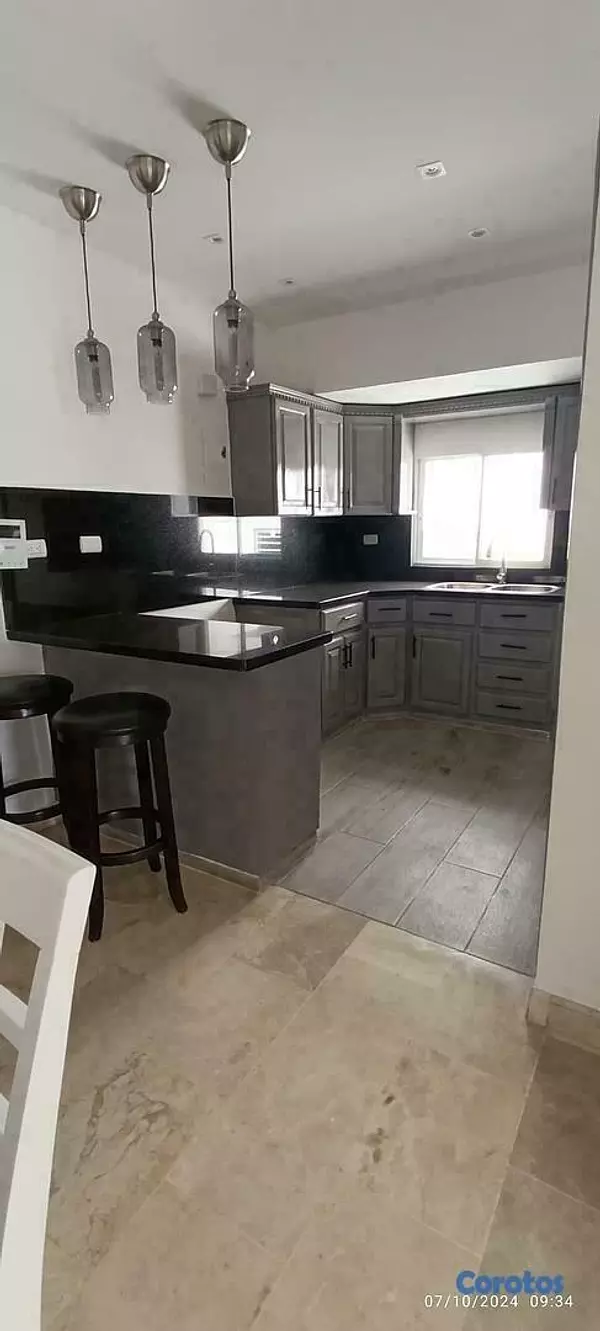 apartamentos - Se Alquila Hermoso Apartamento  piso Alto Urbanización El Real 4