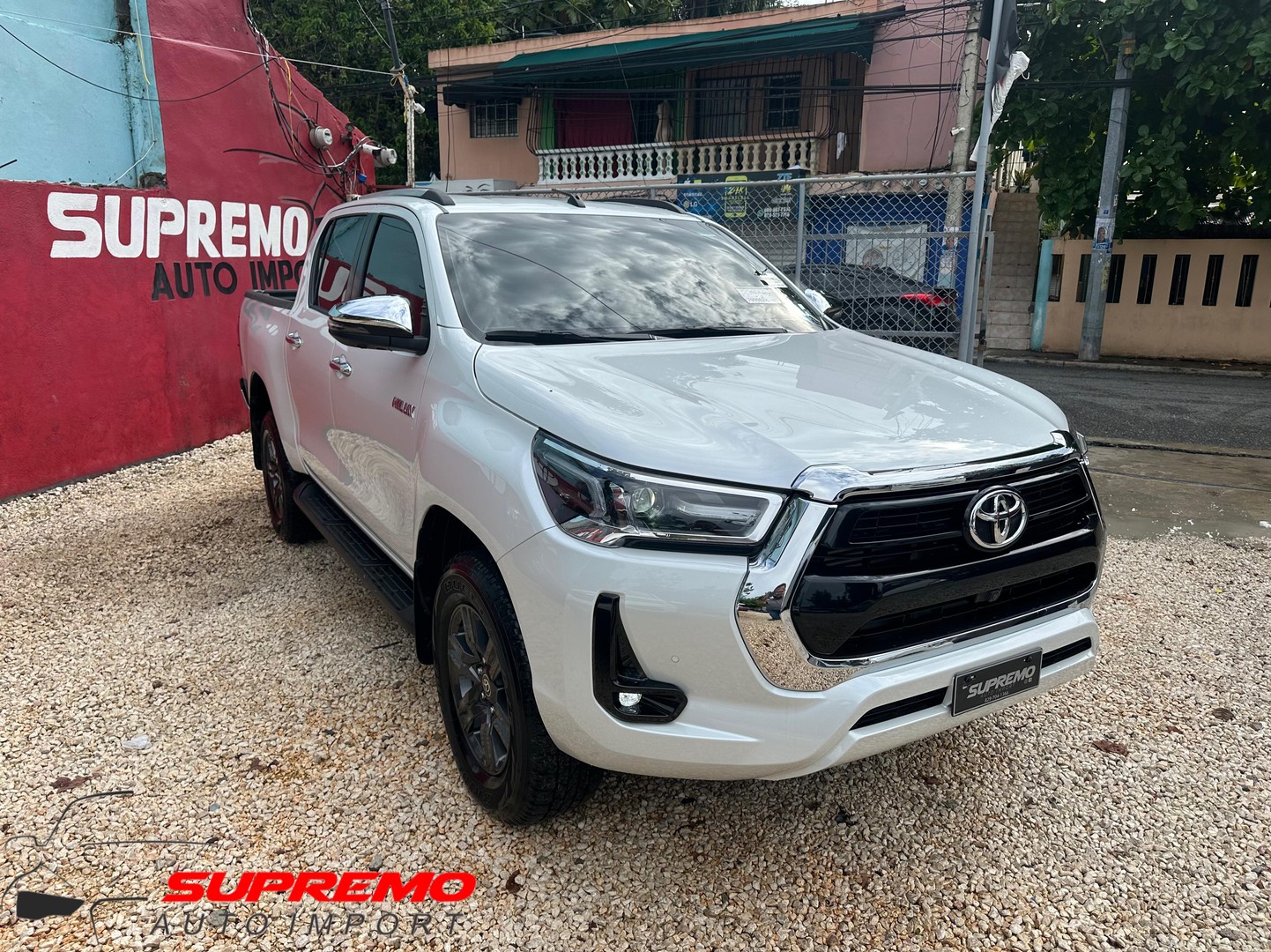 jeepetas y camionetas - TOYOTA HILUX LIMITED 