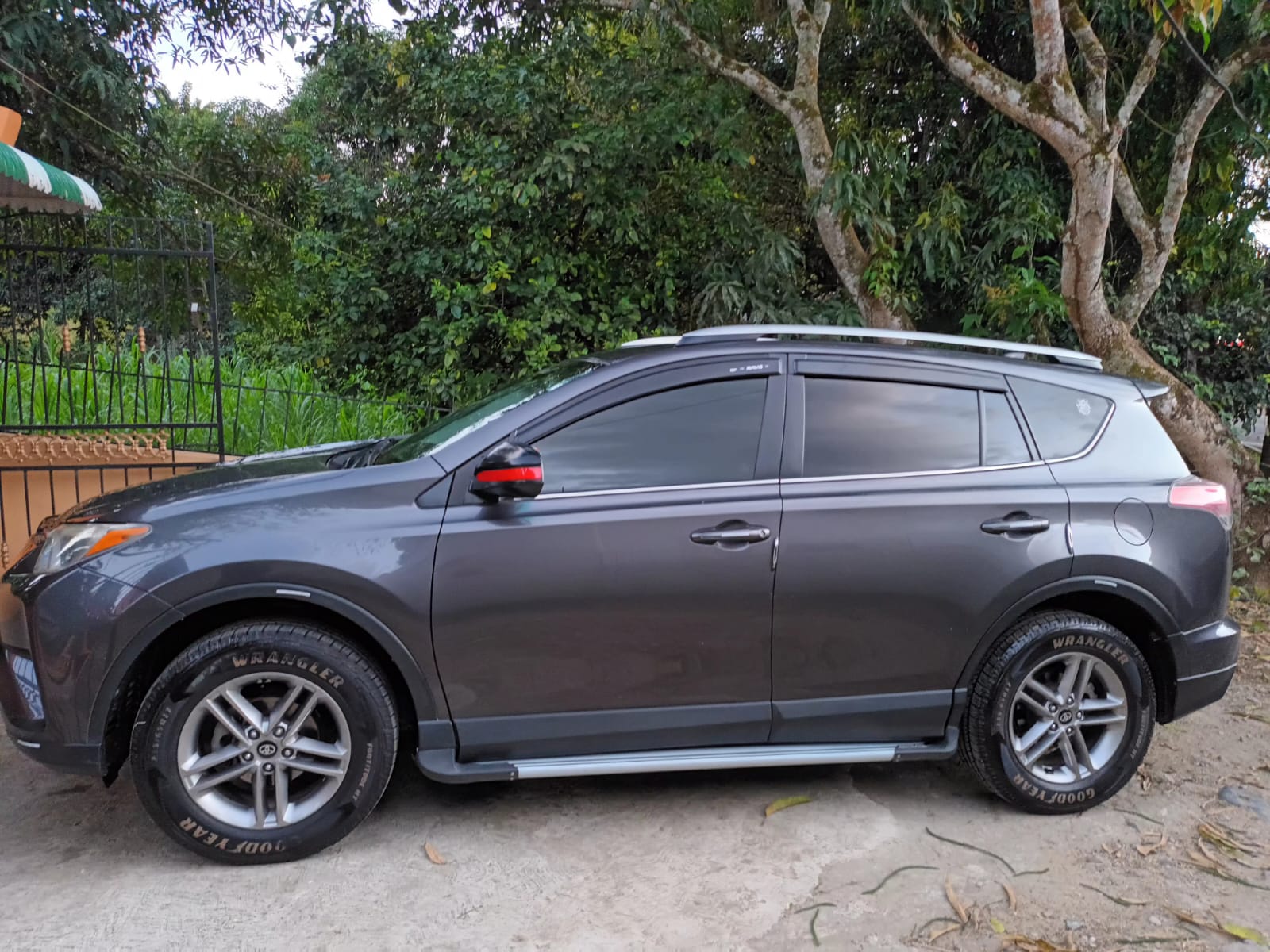 jeepetas y camionetas - Toyota rav4 2016  5
