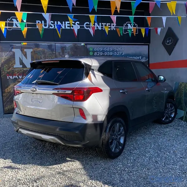 jeepetas y camionetas - KIA SELTOS LX 2021 3