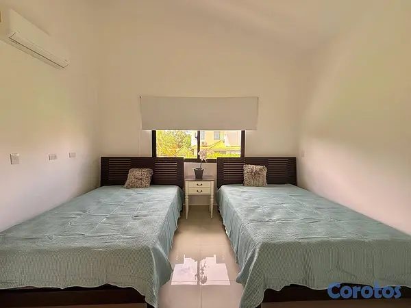 casas vacacionales y villas - 🔵Villa con Piscina 2 Niveles en Juan Dolio 4
