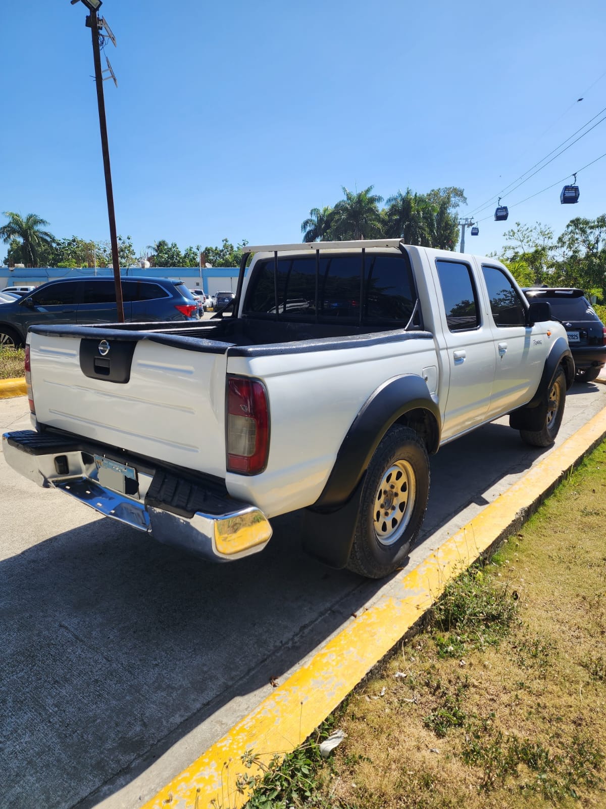 jeepetas y camionetas - 🚙 Nissan Frontier 4x4 2012 – Diesel, Doble Cabina 8