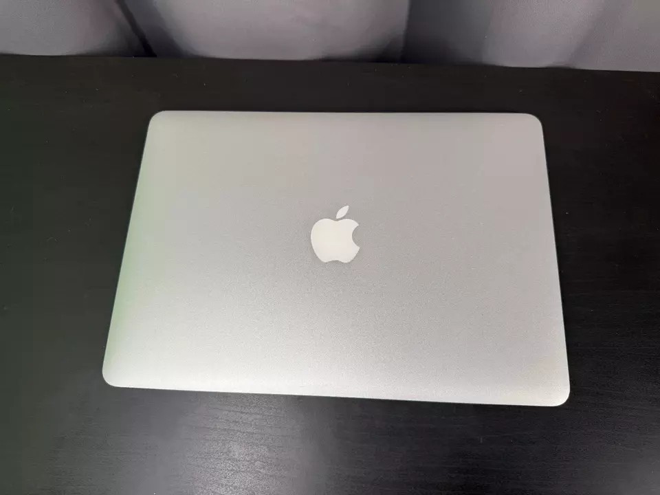 computadoras y laptops - Vendo Macbook Air 2012 1