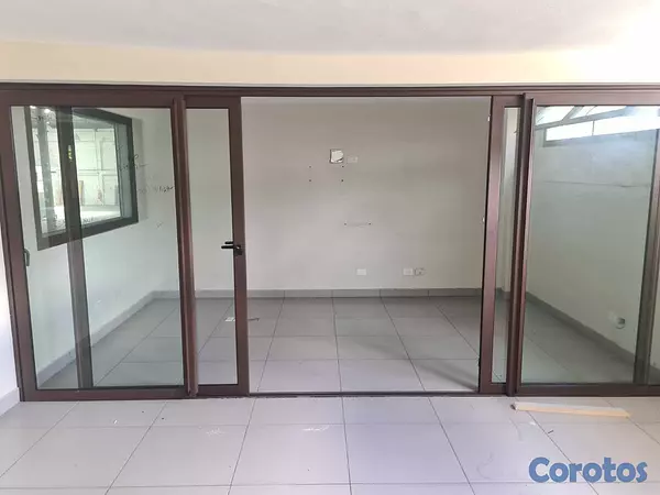 oficinas y locales comerciales - Alquilo Nave 2,127 Mts en Aut Duarte, km 11 2