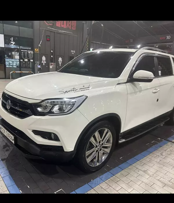 jeepetas y camionetas - KGM REXTON 2019 BLANCO DIESEL 1