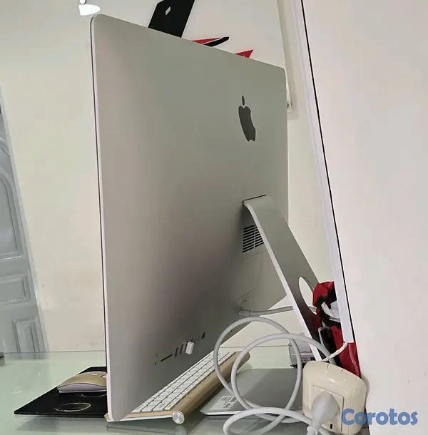 computadoras y laptops - Imac Retina 21.5 Pulg Core i5 Ram 16gb ddr4 Disco 1tb Completa  3