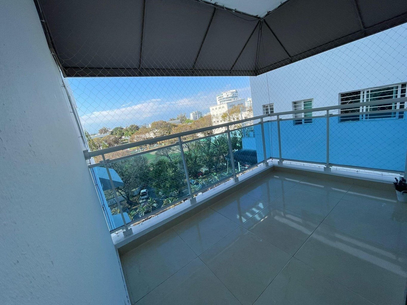 apartamentos - Apartamento en Alquiler Renacimiento de Tres Habitaciones 3