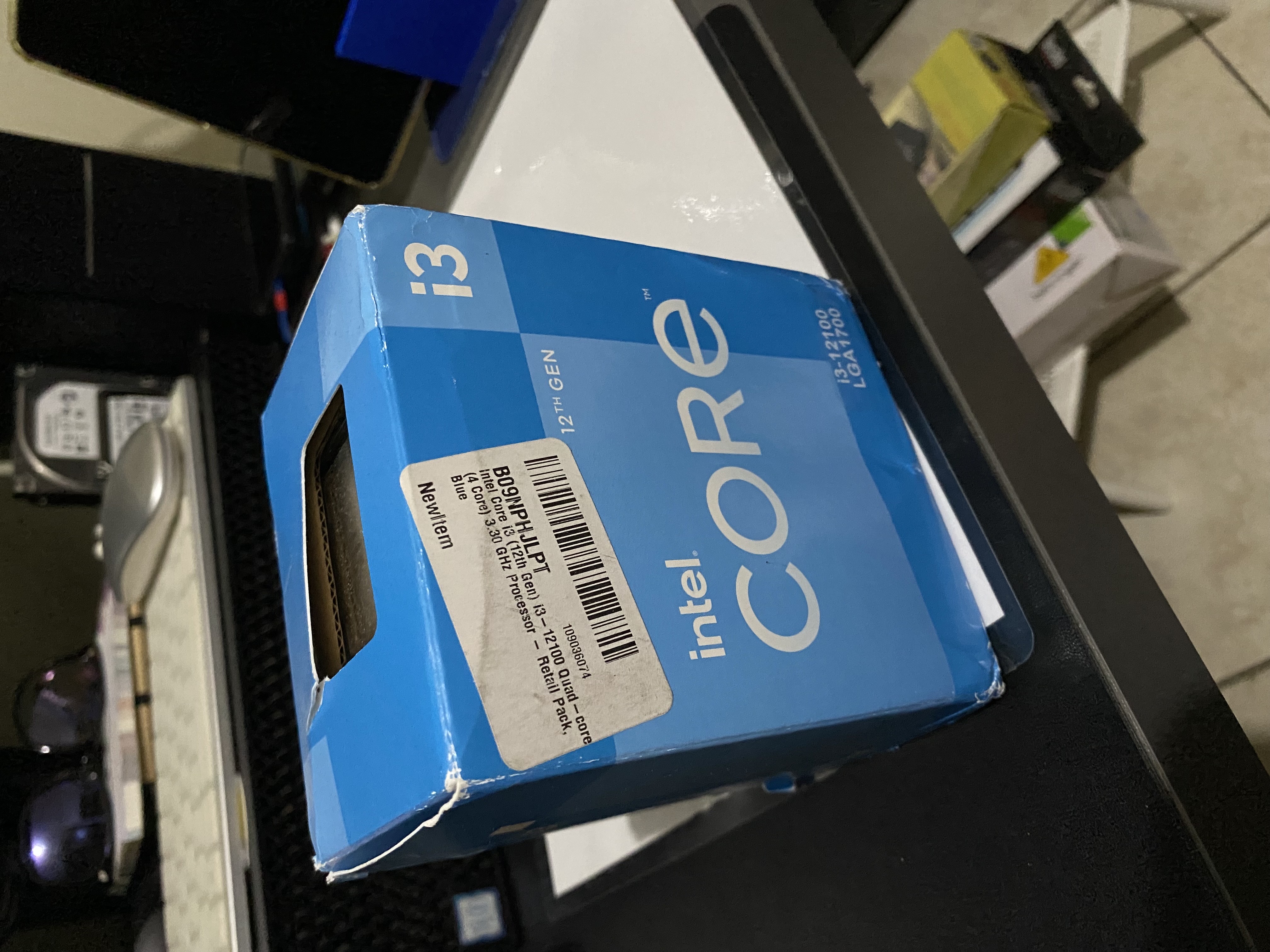 computadoras y laptops - Procesador Intel i3-12100 3.30 GHz Nuevo 12va Gen 1