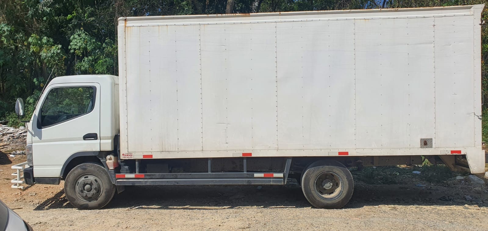 camiones y vehiculos pesados - Camión Mitsubishi Fuso 2023 Blanco de 16pies con Furgón de 18pies 5