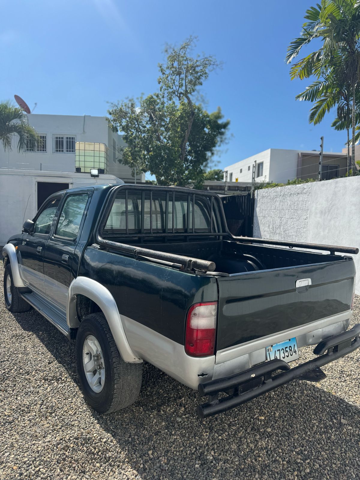 jeepetas y camionetas - Toyota hilux 2002 1