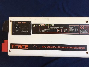 plantas e inversores - inversor trace apc 1012.