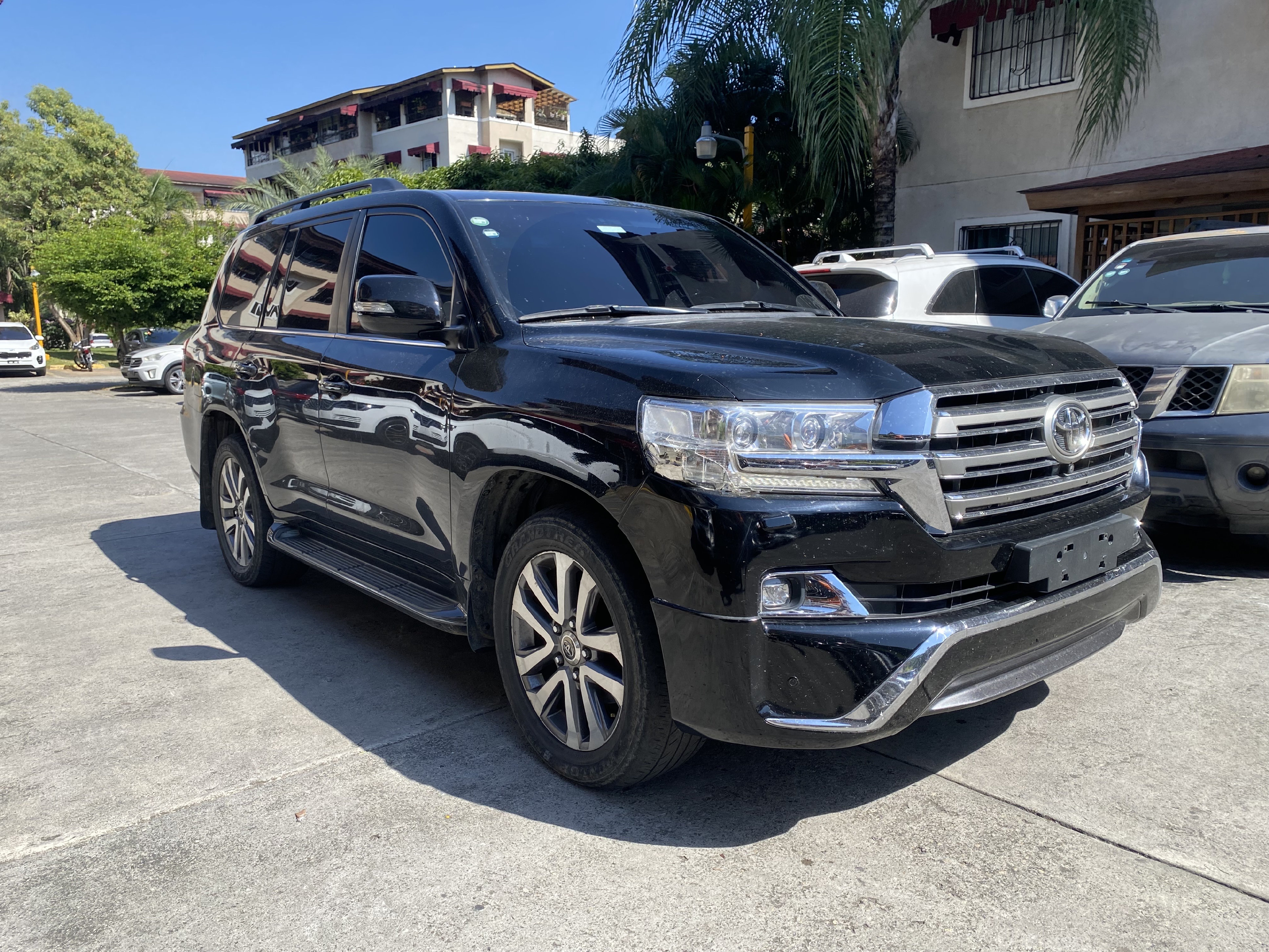 jeepetas y camionetas - Toyota land cruiser VxR 2017