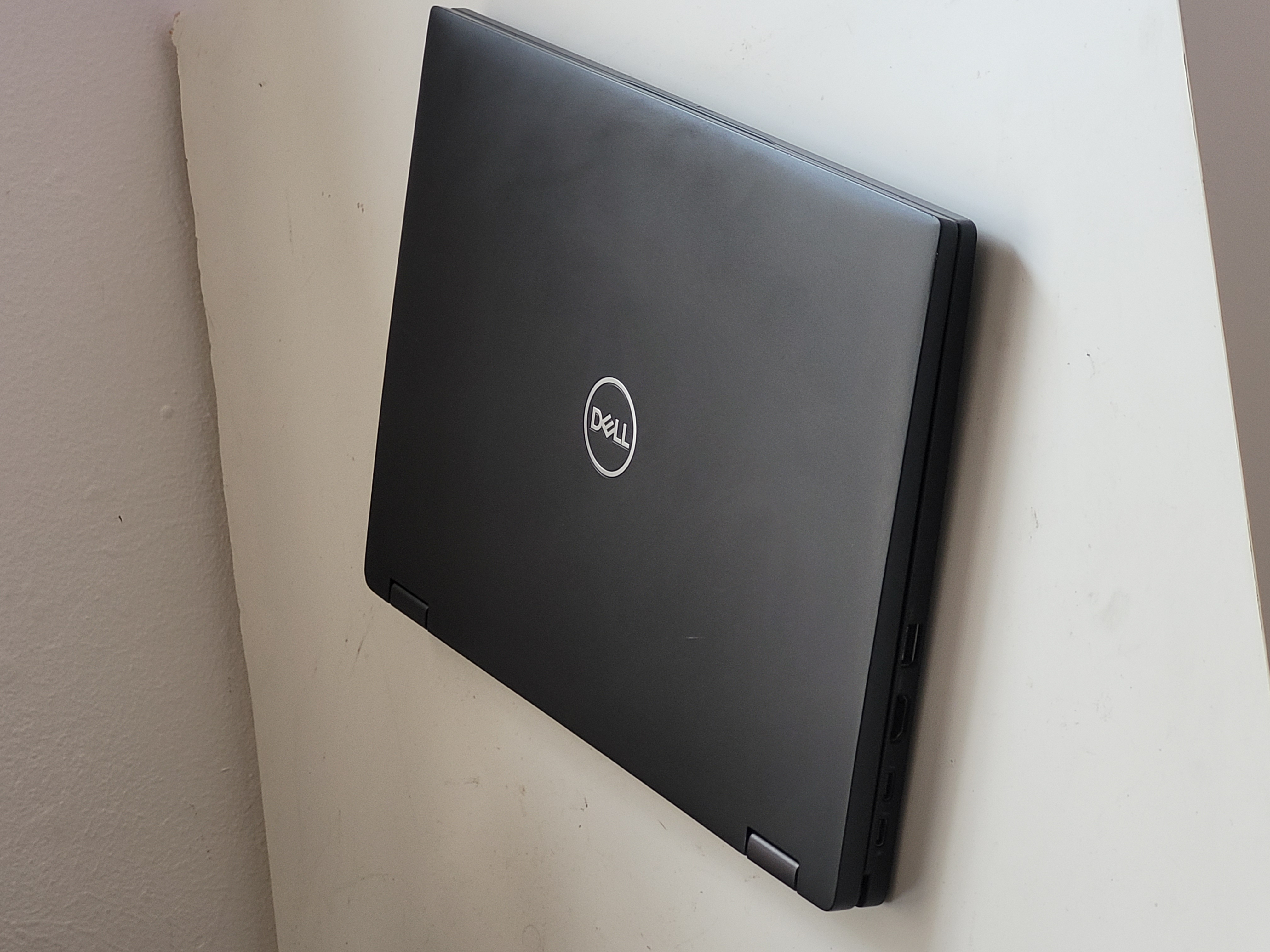 computadoras y laptops - Laptop Dell i7 8va Gen/ 16 GB RAM DDR4/ 256 GB SSD 4