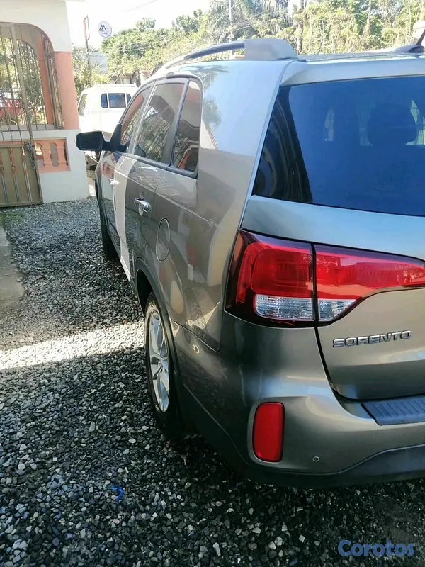 jeepetas y camionetas - Vendo vehículo  2