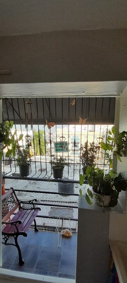 casas - Apartamento con terraza 4to piso en los Prados 
