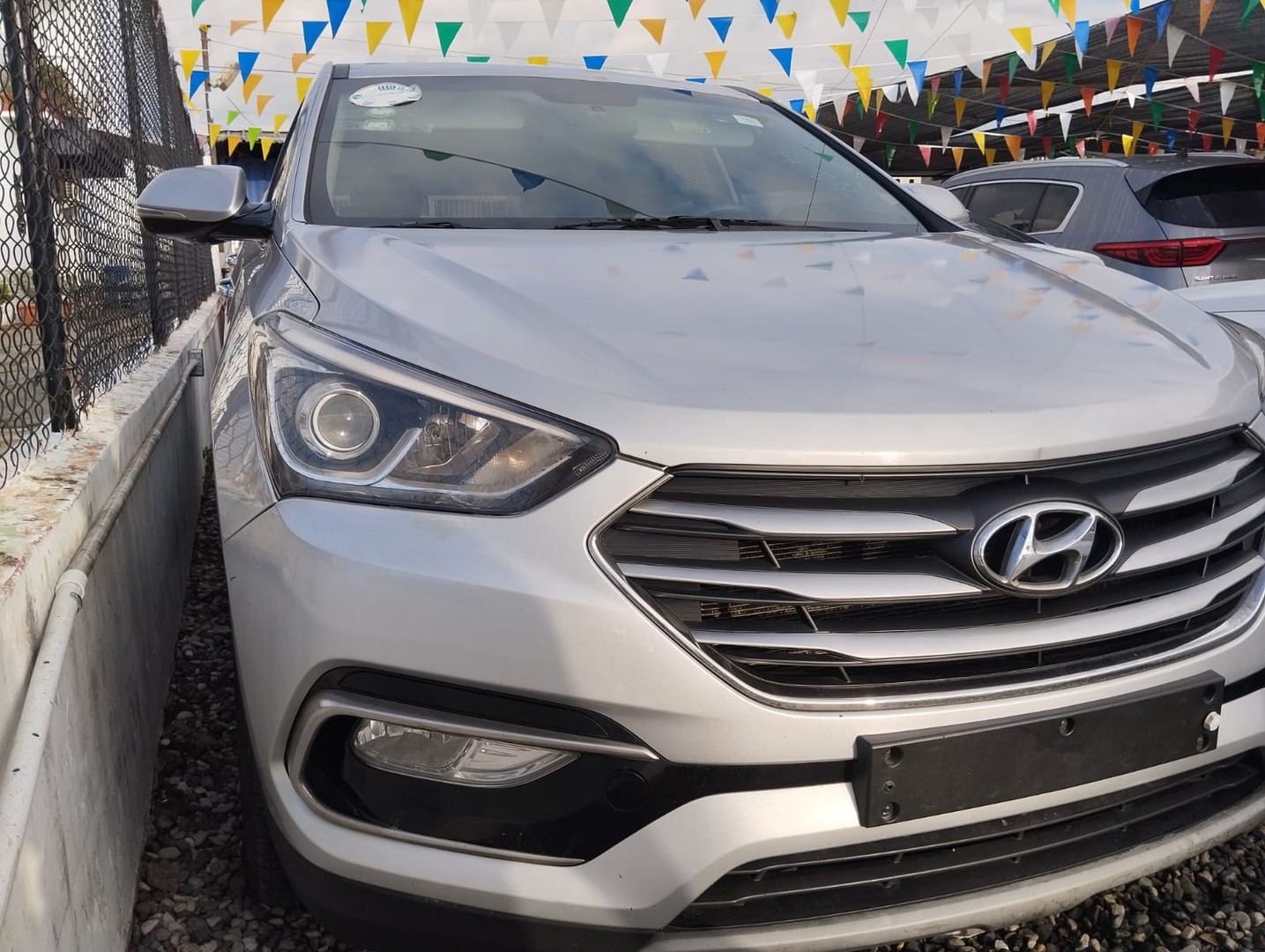 jeepetas y camionetas - HYUNDAI SANTA FE 2018 GRIS 1