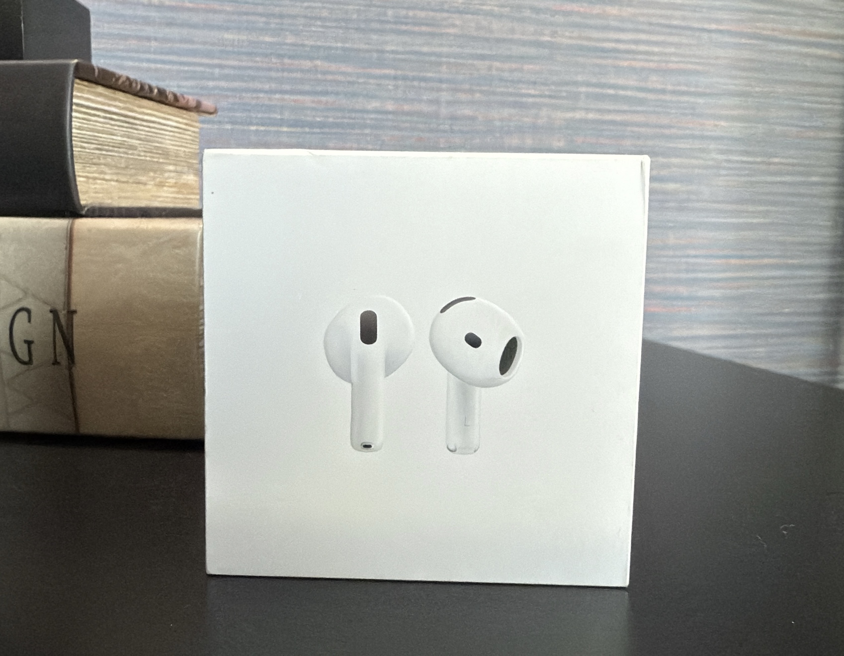 accesorios para electronica - AirPods Series 4 Nuevos Sellados ,RD$ 9,300 NEG