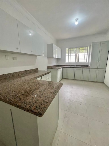 apartamentos - Venta de apartamento en Juan Dolio con piscina y 184mts zona turística 1