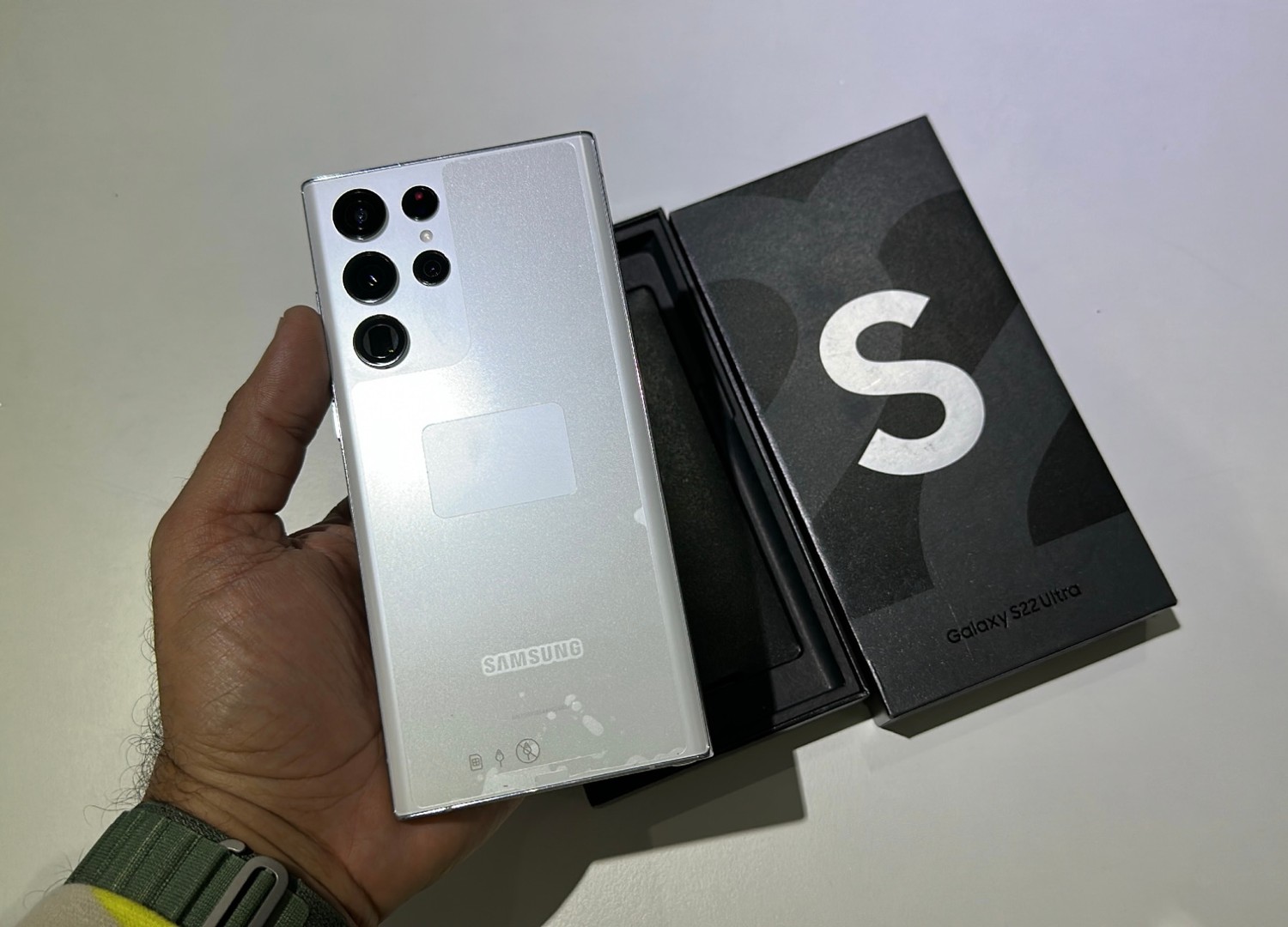 celulares y tabletas - Vendo Samsung Galaxy S22 ULTRA 128GB Silver Nuevos, Desbloqueado, RD$ 44,500 NEG