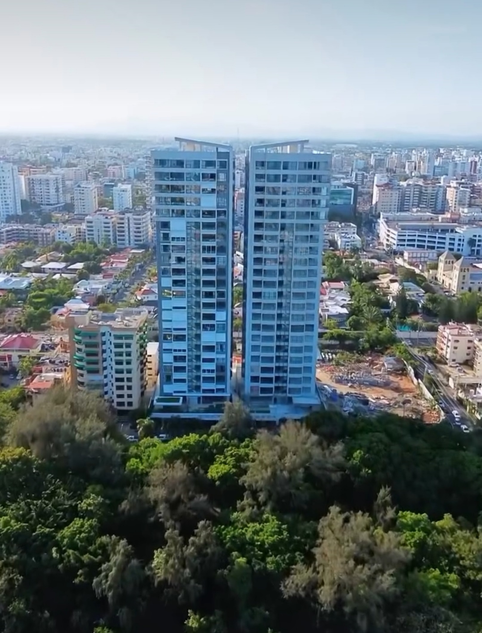 apartamentos - Apartamentos Nuevos Av. Anacaona con 4 parqueos 
