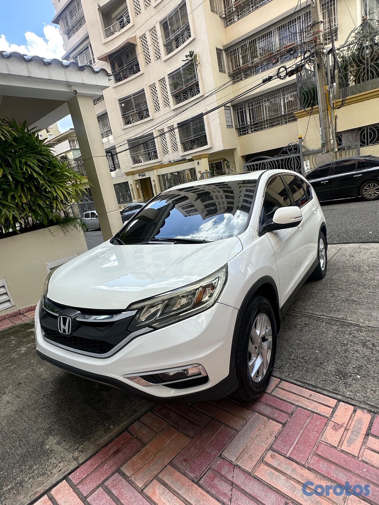 jeepetas y camionetas - Honda CR-V EX 4x2 2015 – Excelente estado 🚙✨
829-795-4837 1