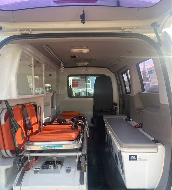 jeepetas y camionetas - 2015 Ambulancia Hyundai Grand Starex  1