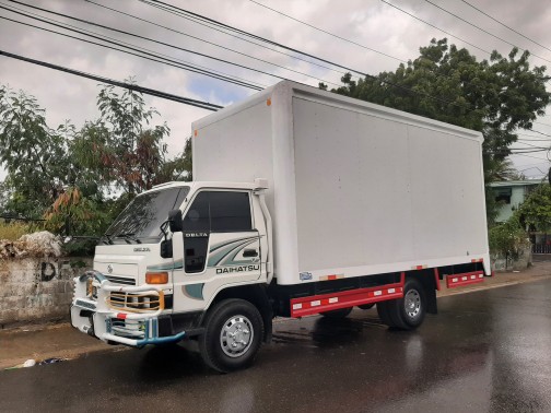 servicios profesionales - transporte de mudanza y cargas en General camiones con furgones grande