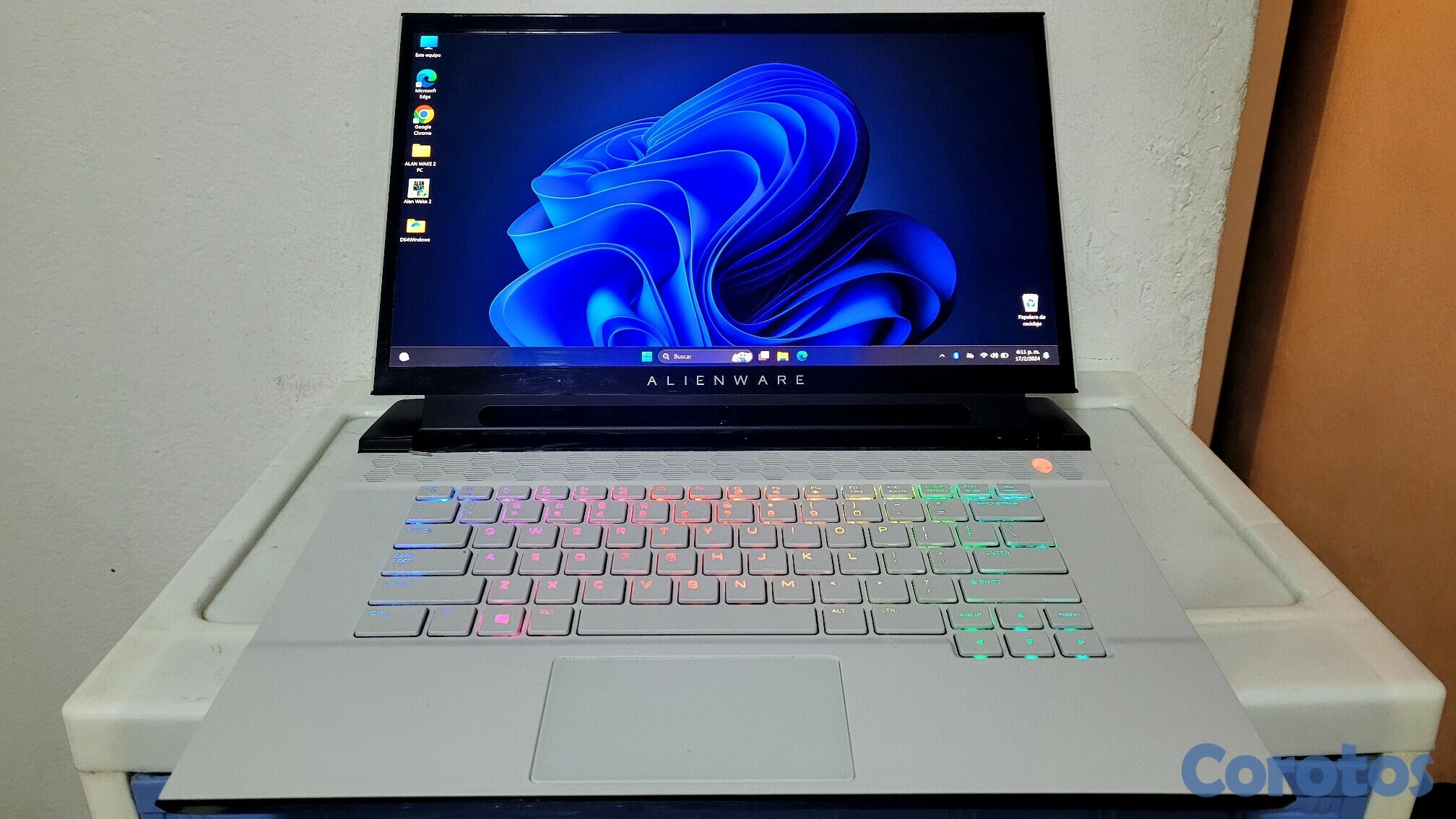 computadoras y laptops - Alienware R2 Core i7 9th Gen Ram 16gb Disco 512gb Solido Rtx 2060 6GB Oled 4K 1