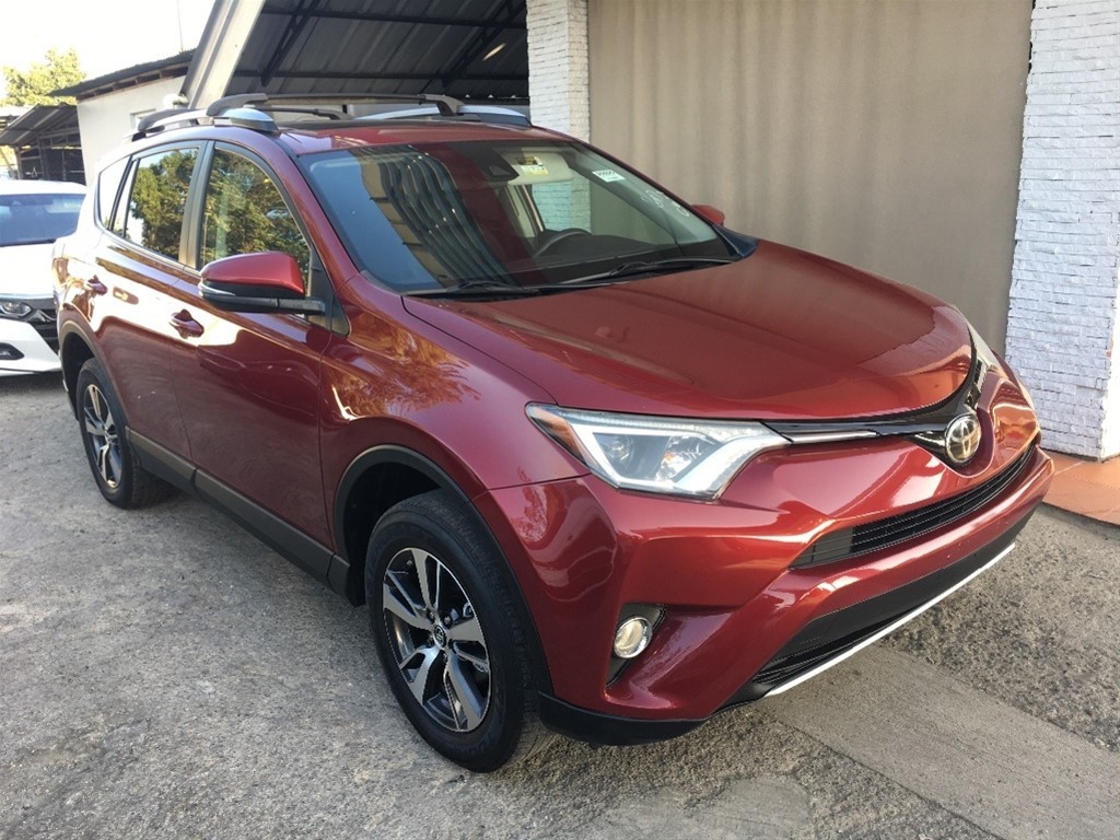 jeepetas y camionetas - 2018 Toyota Rav4 XLE Premium 4x4