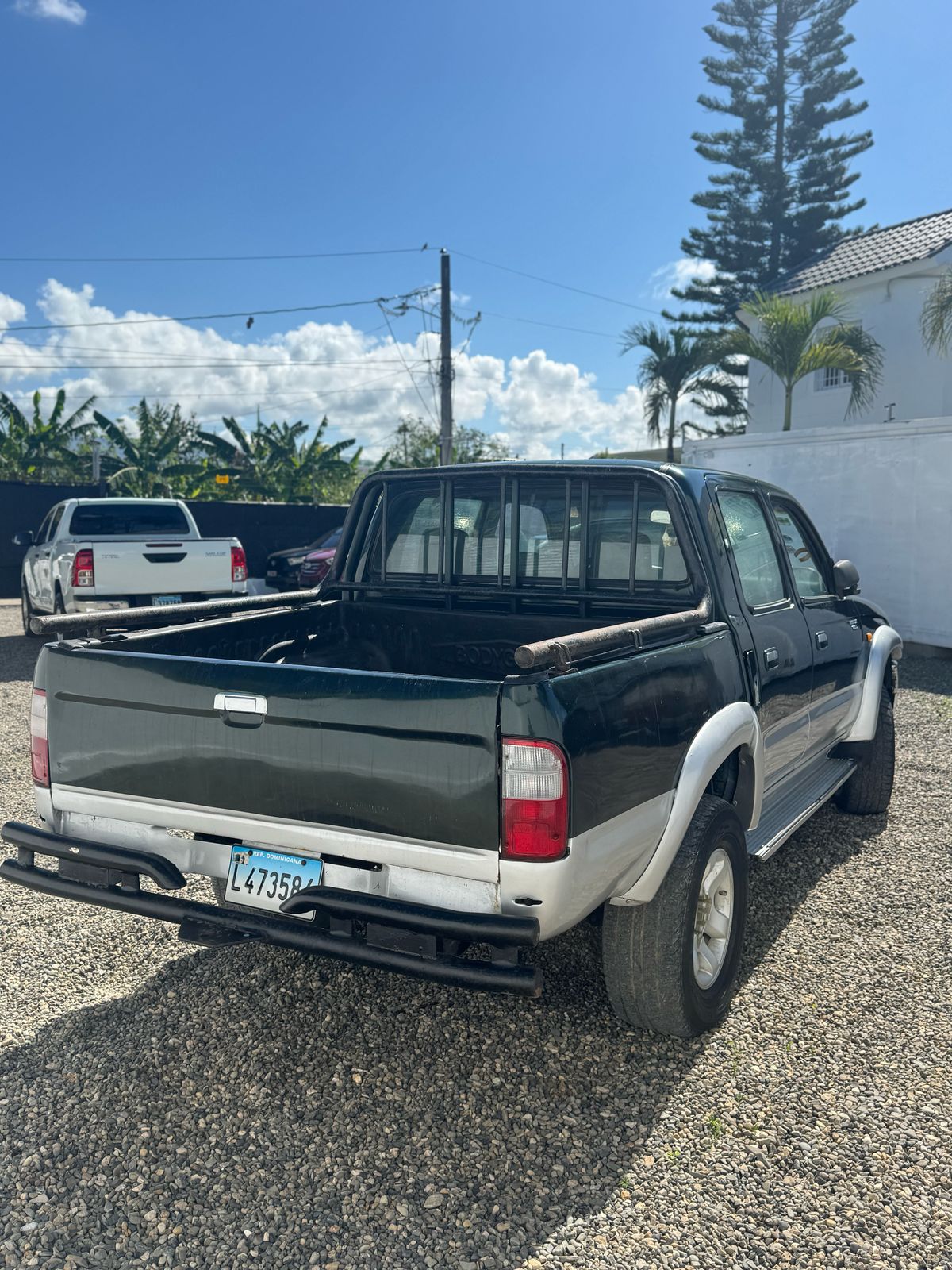 jeepetas y camionetas - Toyota hilux 2002 2