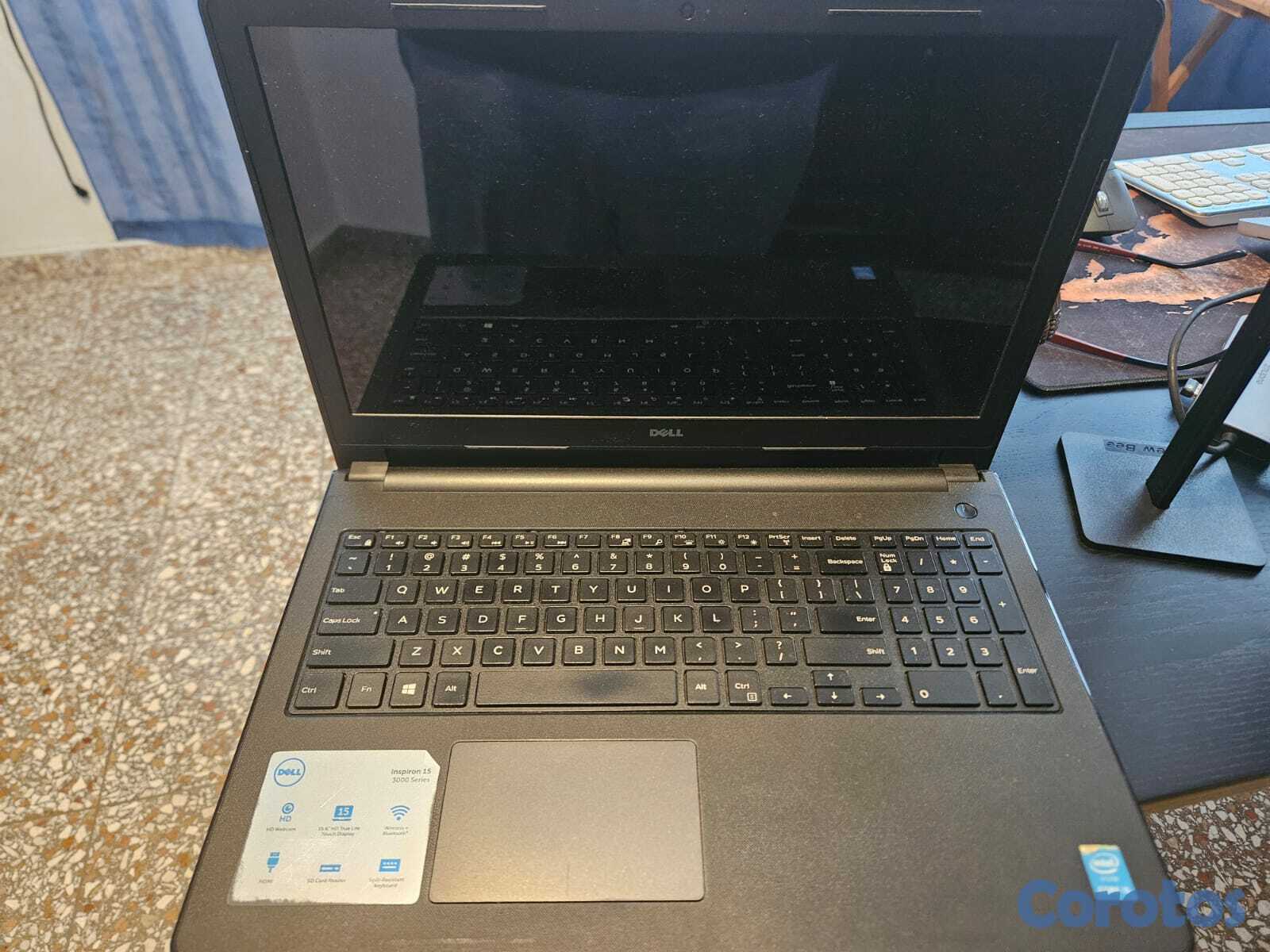 computadoras y laptops - Vendo Dell Inspiron 2