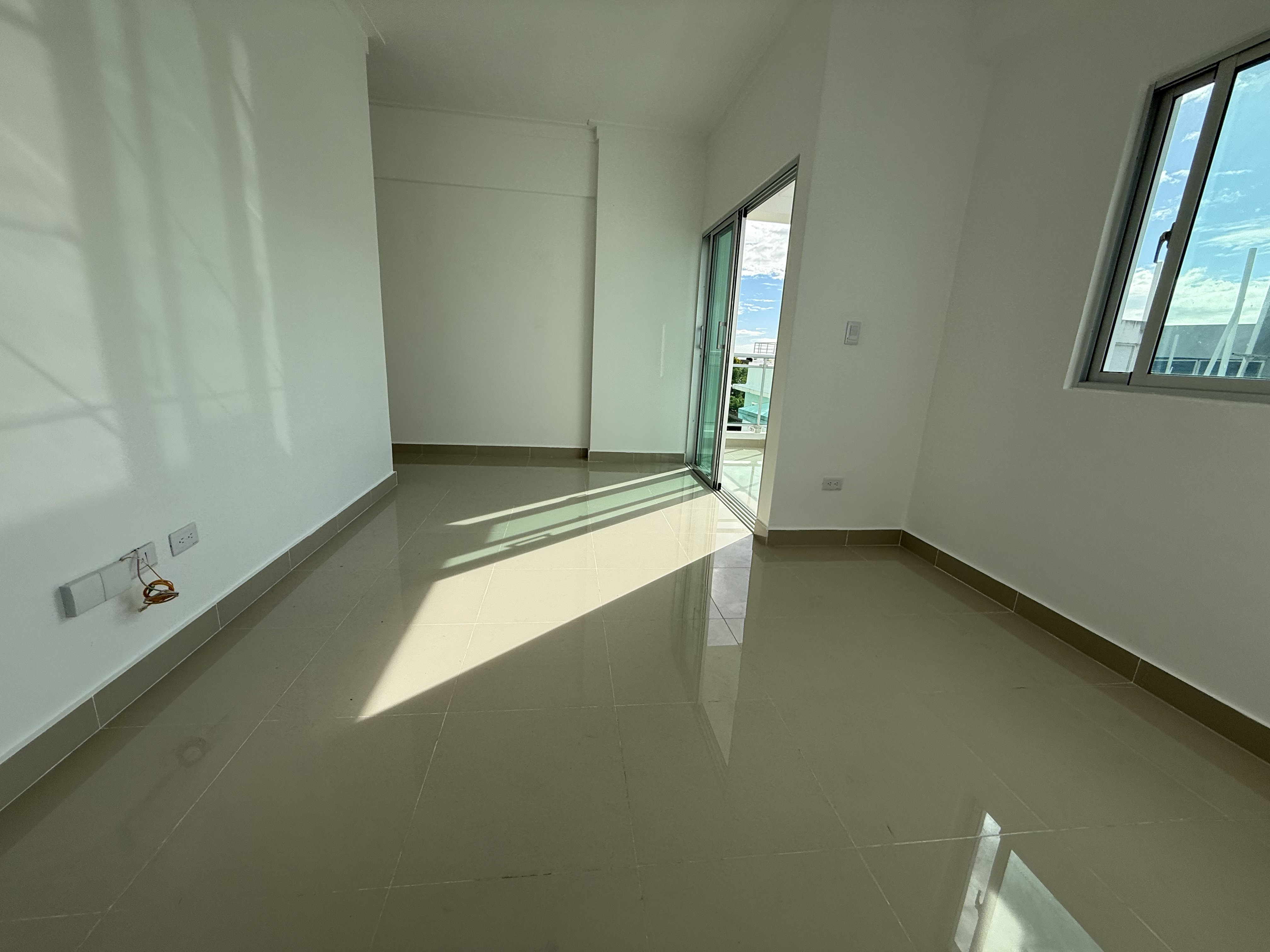 apartamentos - Vendo independencia klm 9 dos hab dos baños parque 6