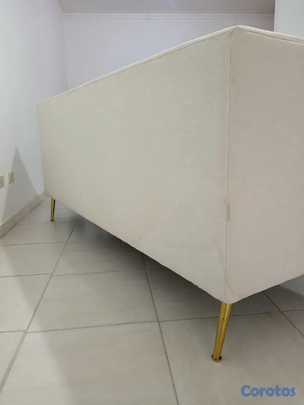 muebles y colchones - Sofá moderno 2 plazas beige con patas doradas – RD 2