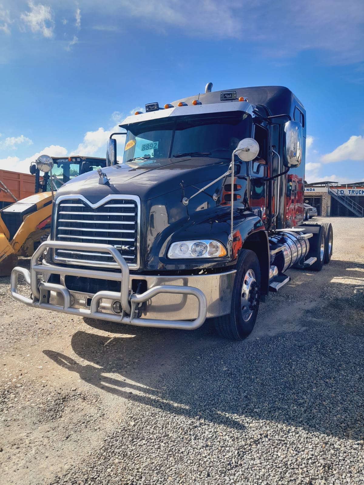 camiones y vehiculos pesados - MACK PINNACLE AÑO 2015 