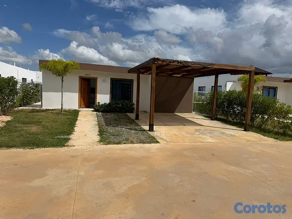 casas - ALQUILO HERMOSA CASA EN BOCA CHICA CON PICUZZI  EN 3