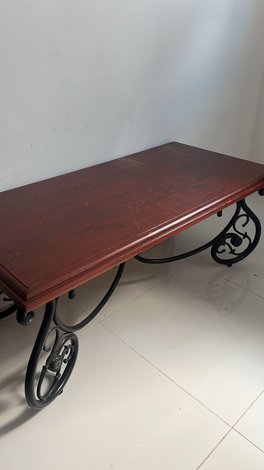 muebles y colchones - Mesa de madera con hierro forjado 