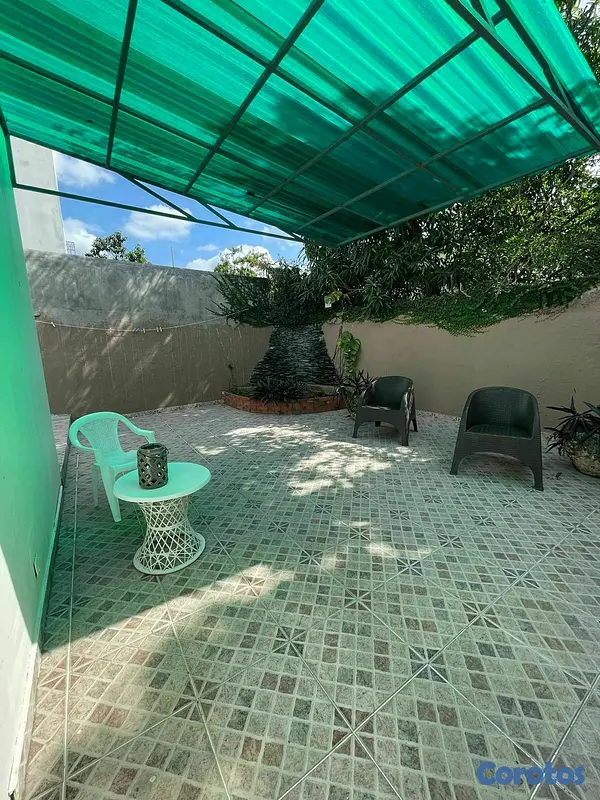 casas - Amplia y comoda detras de la embajada americana  9