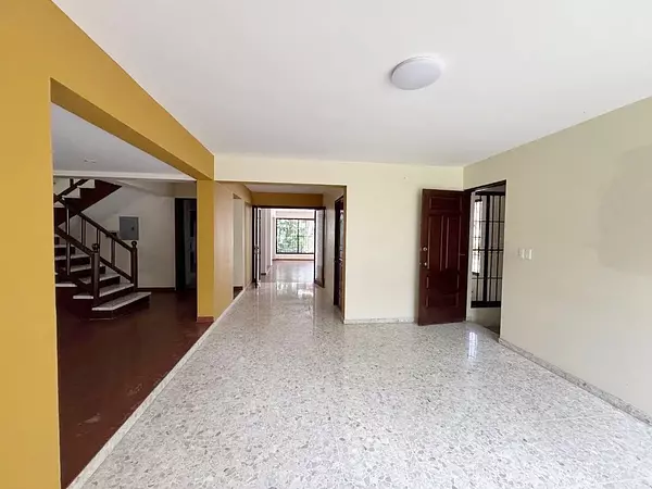 oficinas y locales comerciales - Propiedad comercial en arroyo viejo 4