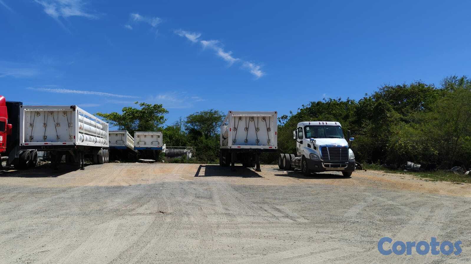 solares y terrenos - Gran Solar en Puerto Caucedo Boca chica  1