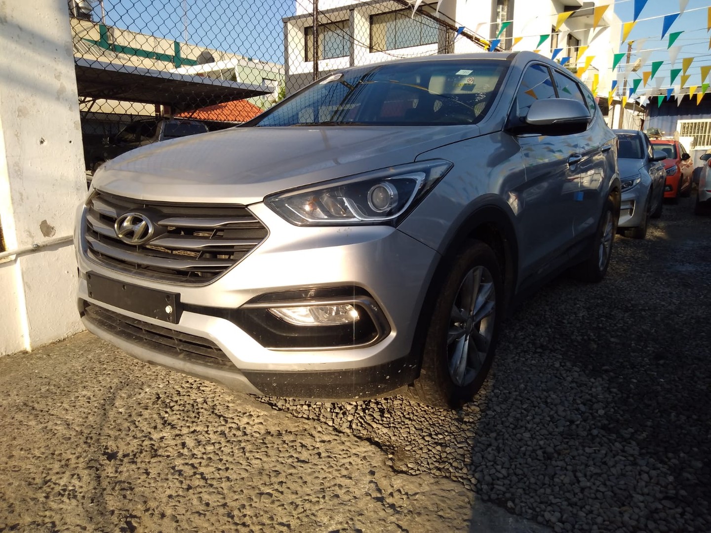 jeepetas y camionetas - HYUNDAI SANTA FE 2018 GRIS