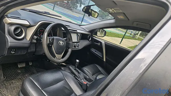 jeepetas y camionetas - Toyota rav4 2015 4