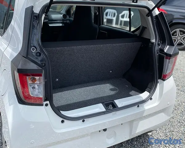 carros - Daihatsu Mira 2019 14