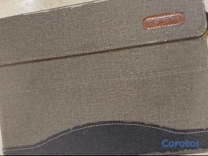 computadoras y laptops - Laptop touch en excelente condición  4