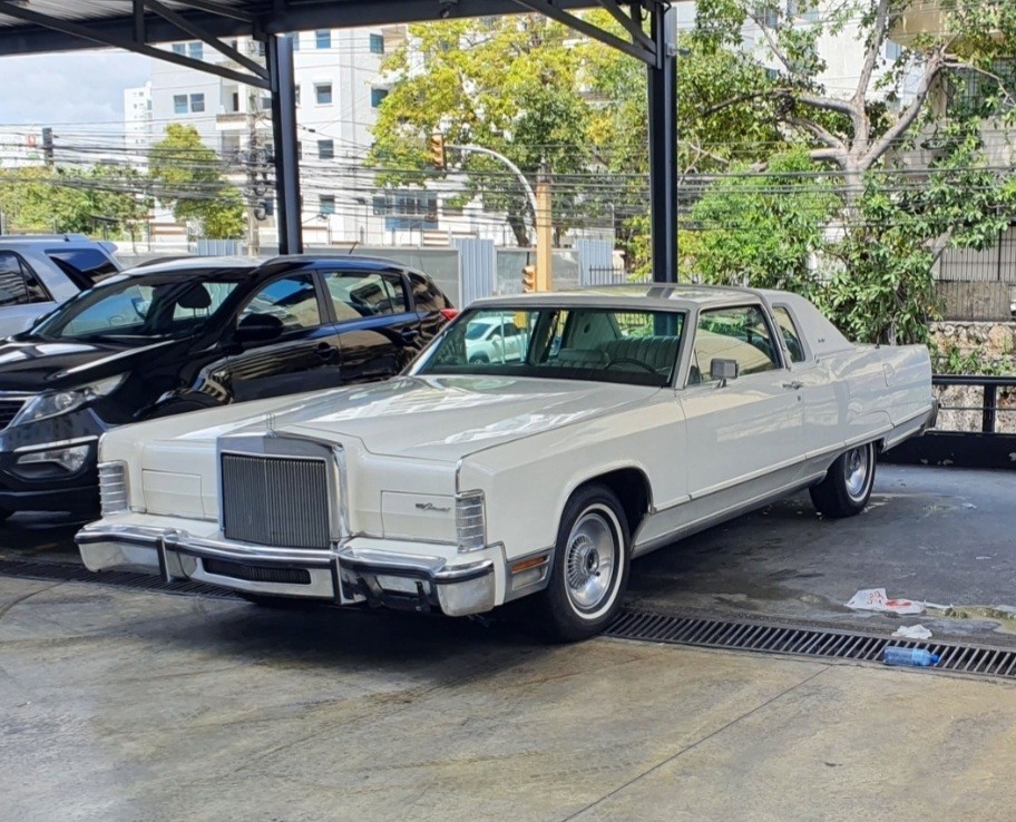 carros - Lincoln Continental 1977 Towncoupe Cartier Edition  2