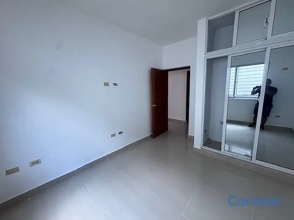 apartamentos - Alquilo Amplio y moderno apto 6